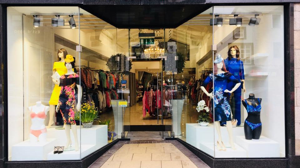 Personal Style Advice from Áine’s – How to Dress with Success