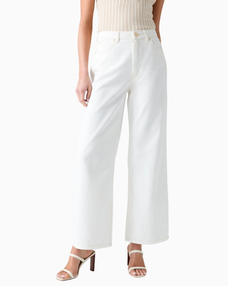 GUESS Wide-Leg Jeans in Natural Wave front view
