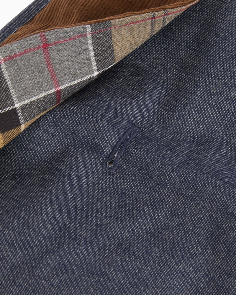 Barbour denim dry wax dog coat fastening detail – Áines Boutique
