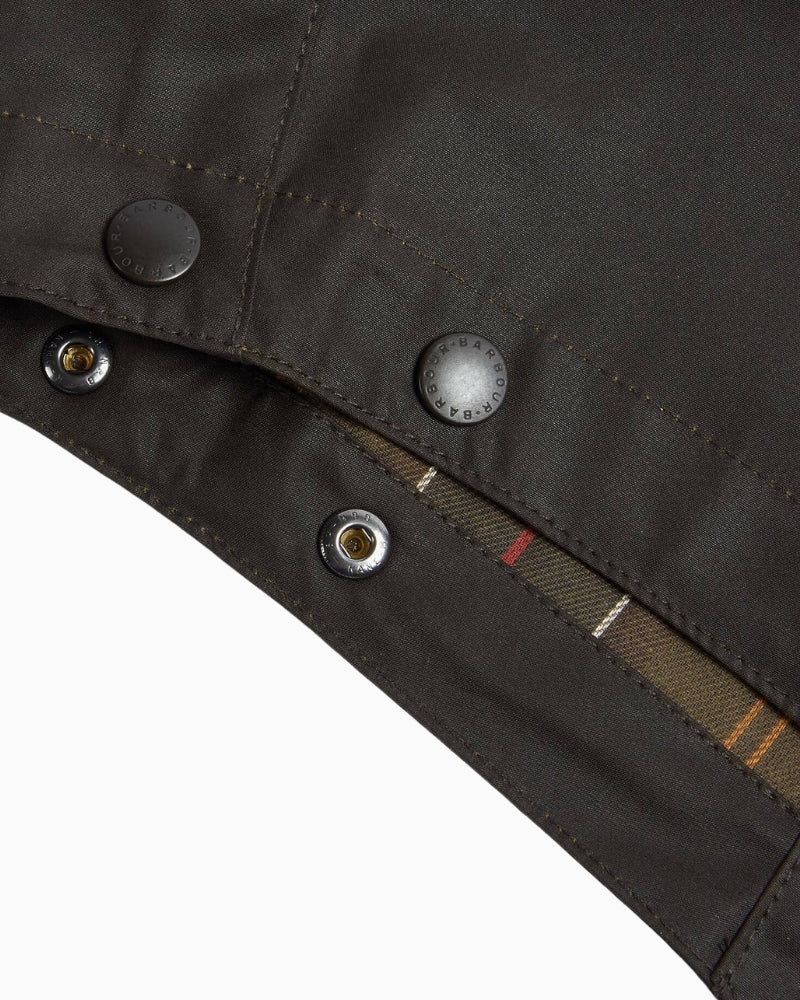 Barbour Classic Sylkoil Hood in olive button detail