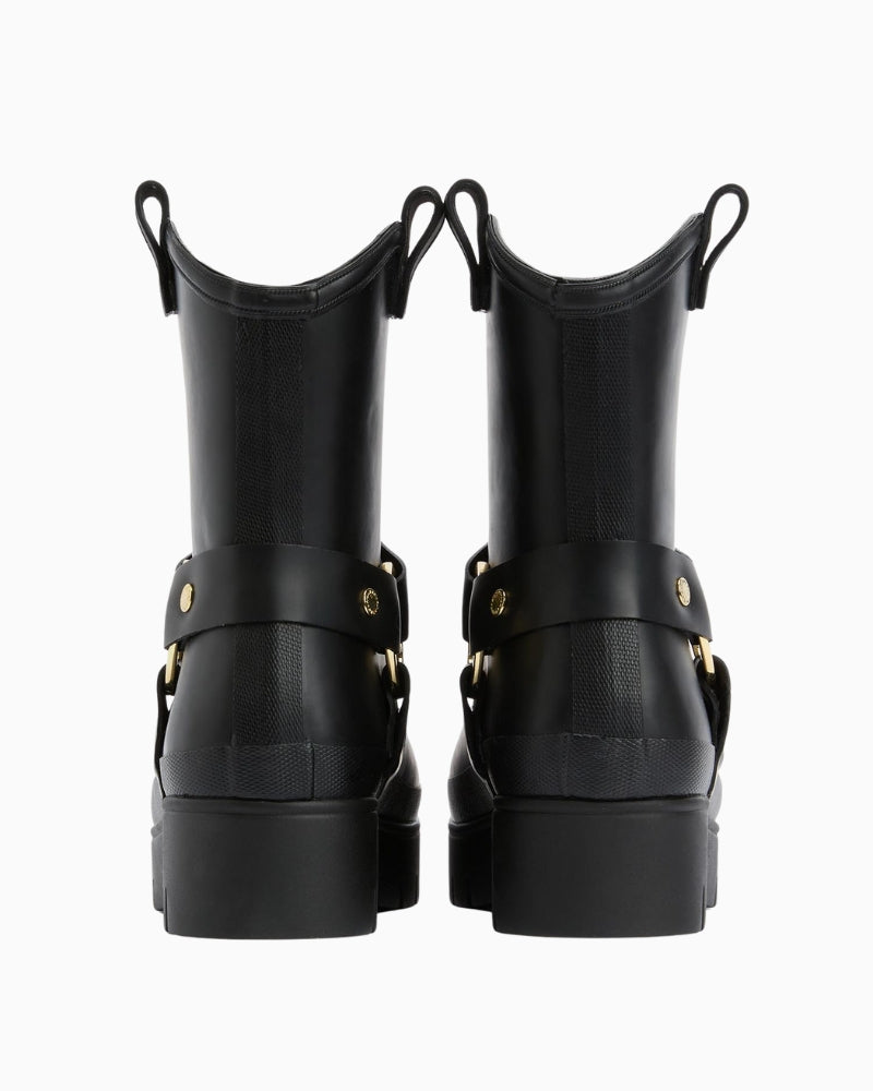 Rear shot showing pull tab and harness strap detail