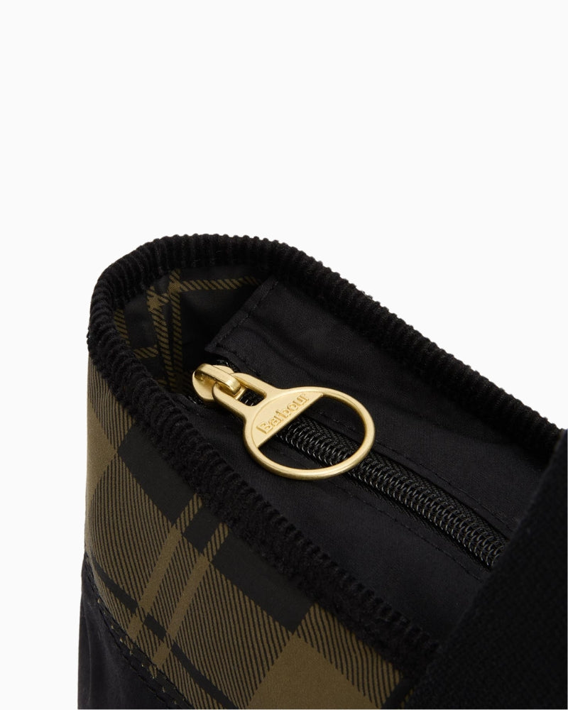 Closed-up view of Barbour branded zipper of Barbour Mya Patchwork Tote
