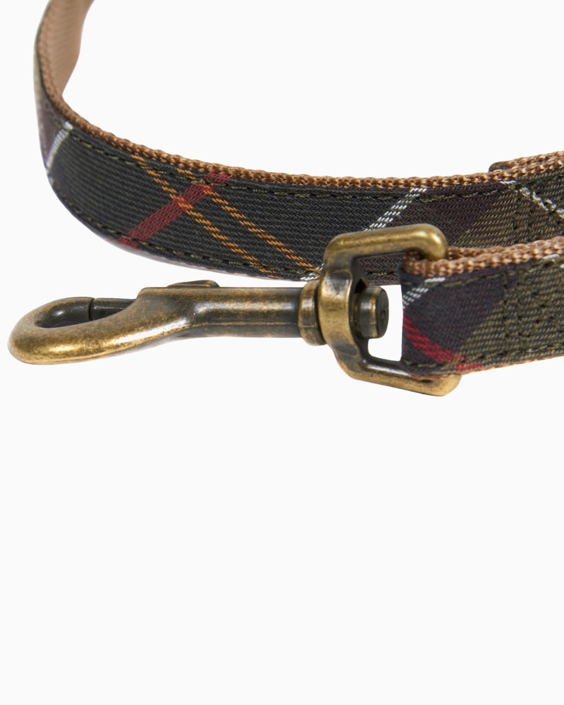 End view showing sturdy clip or finish of Barbour dog lead