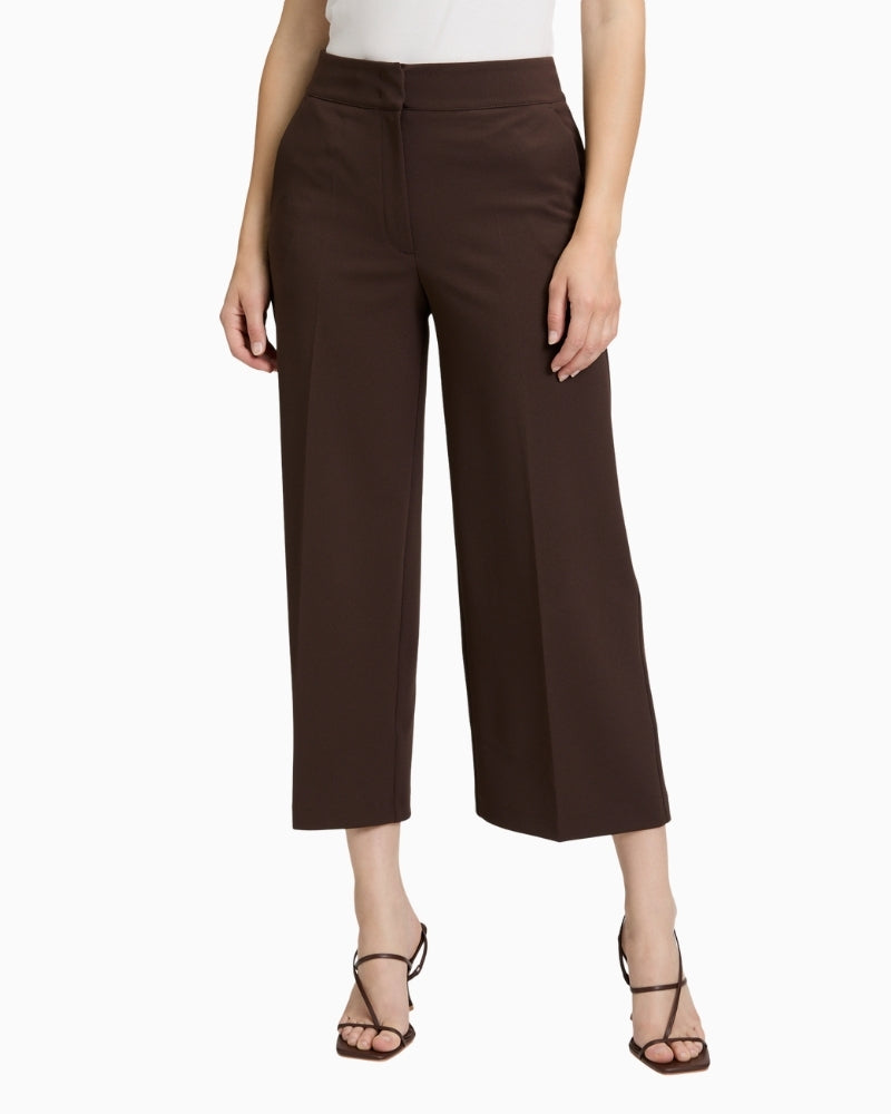 Plain cropped culottes by Betty Barclay with high waist and side pockets