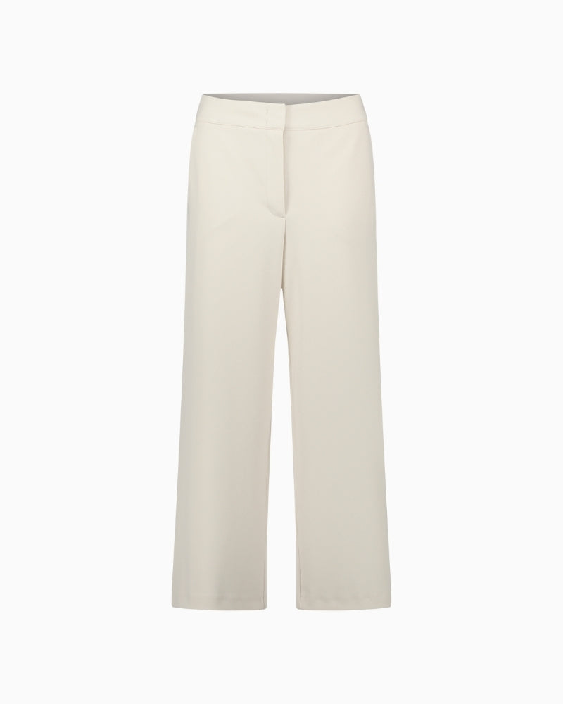 Plain-coloured culottes by Betty Barclay with high waist and side pockets