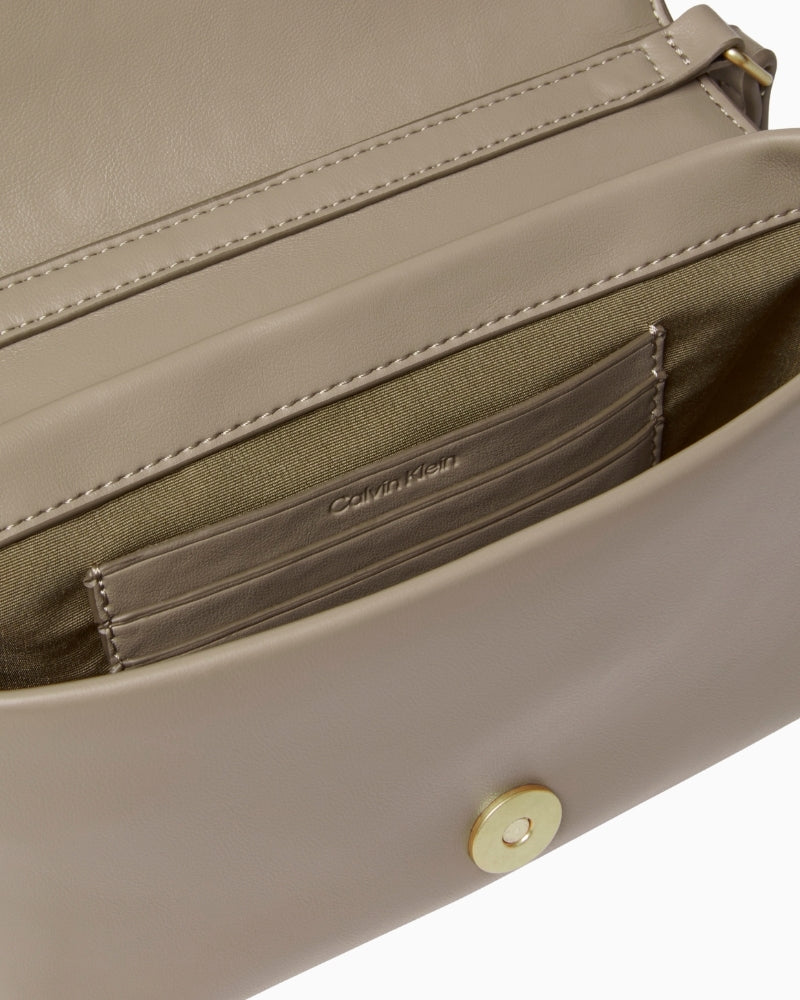 Interior view showing card slots and magnetic flap