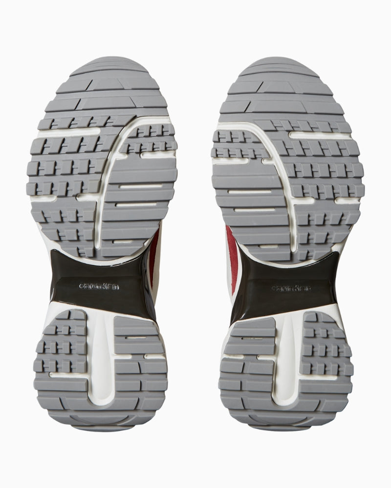 Calvin Klein Hike Runner in white leather with sporty silhouette