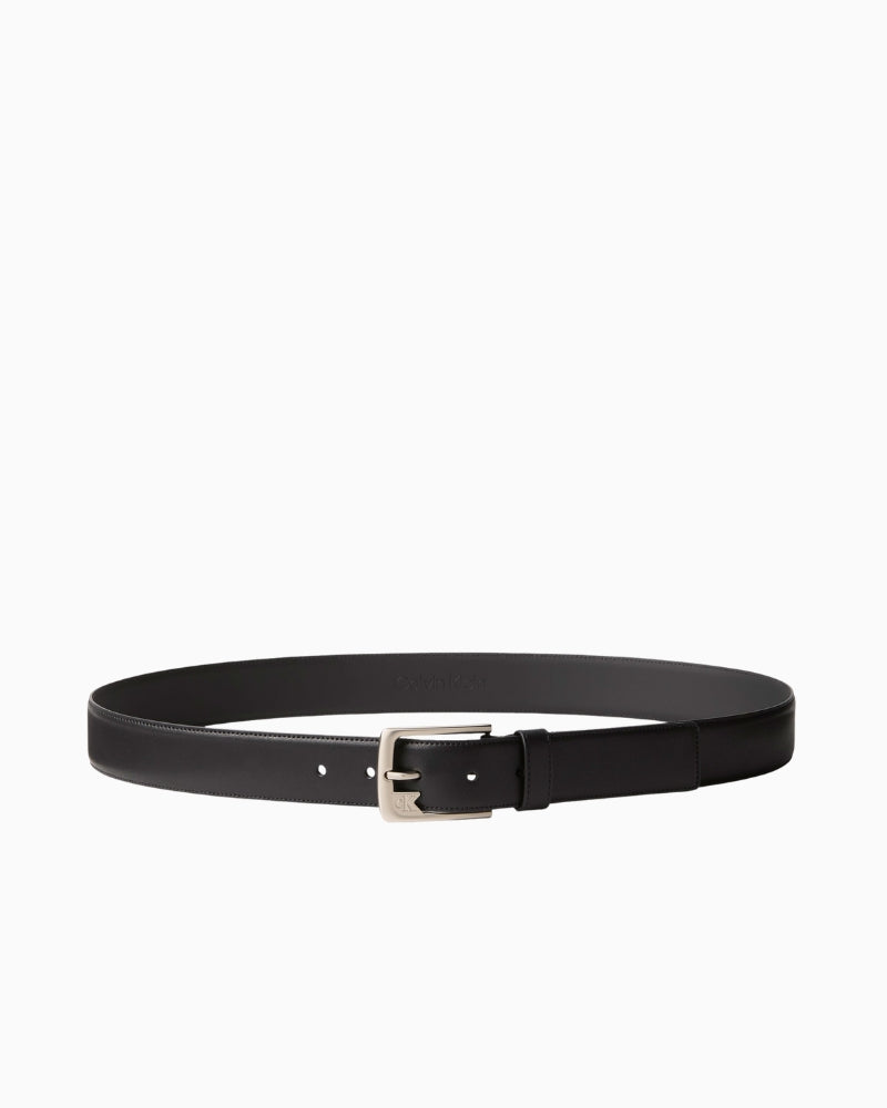 Calvin Klein black slim leather belt full-length view – Áines Boutique