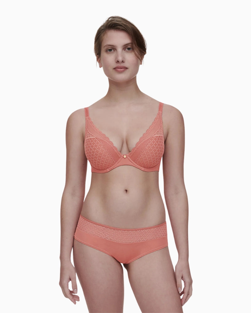 Chantelle Norah Chic Plunge T-Shirt Bra in pink front view