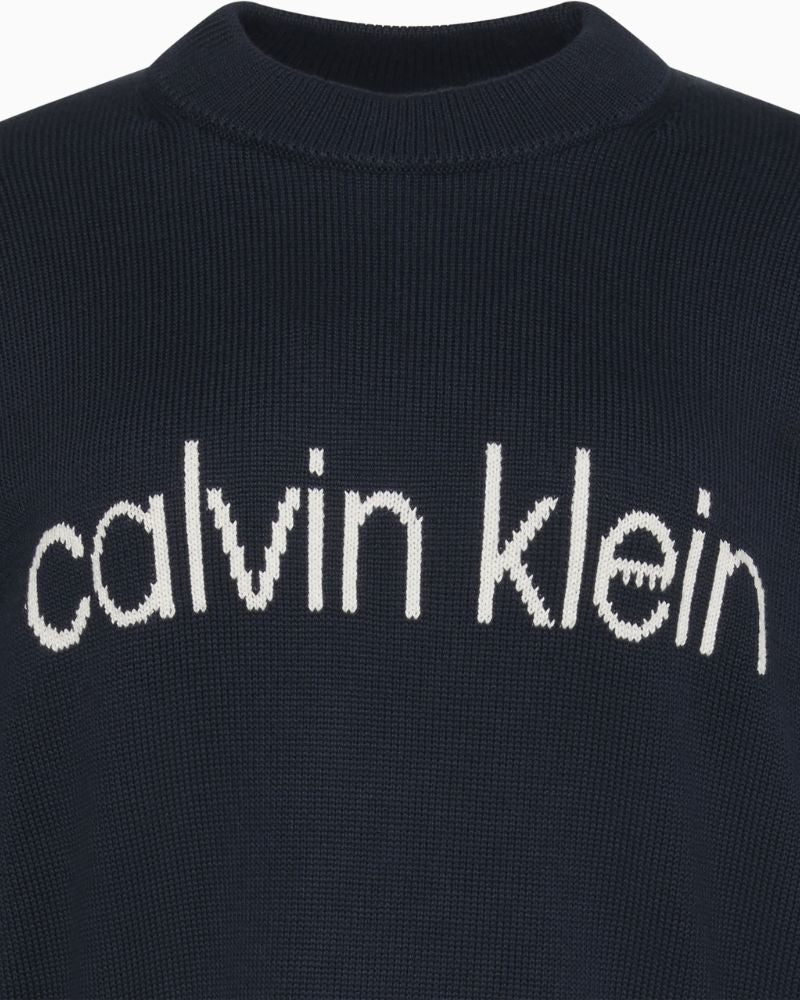 Close up of Soft 100% cotton sweatshirt with ribbed cuffs and hem