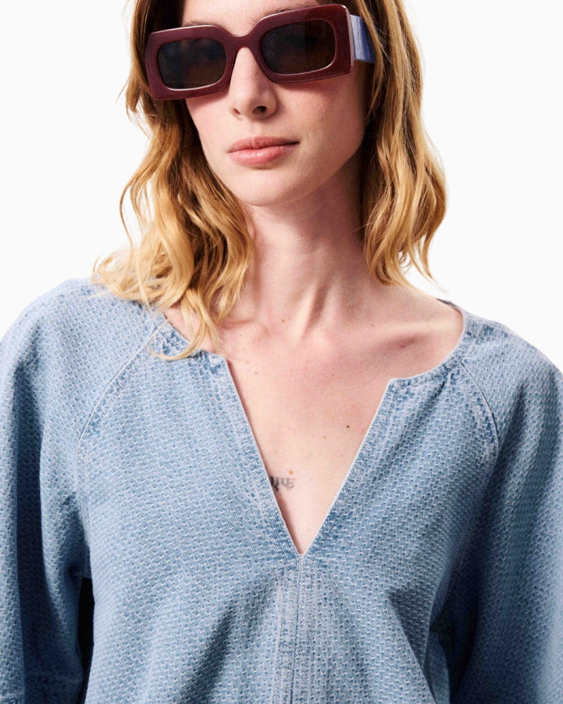FRNCH Citrine blouse in denim neckline detail