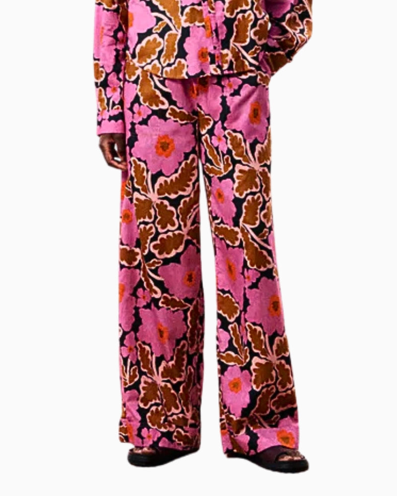 French LOTUS Vitoria Trousers in pink front view