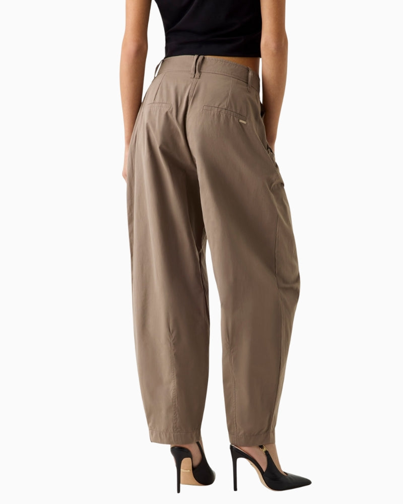 GUESS baggy trousers back view – Áines Boutique