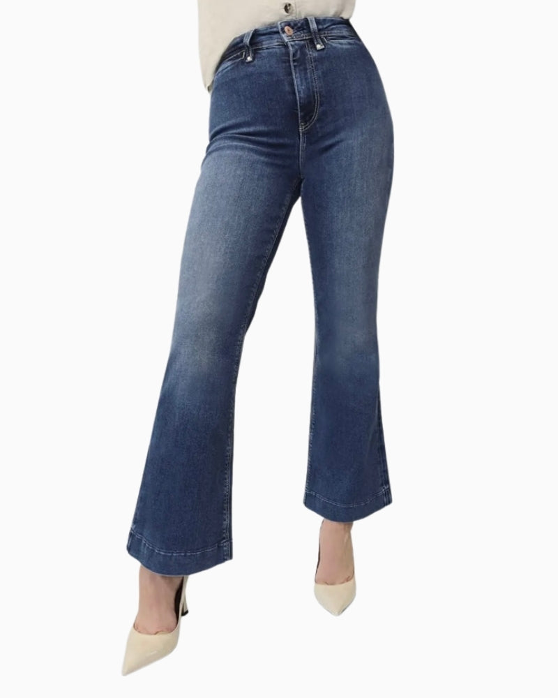 GUESS Charlie flared jeans with high waist and ankle-length cut in classic denim