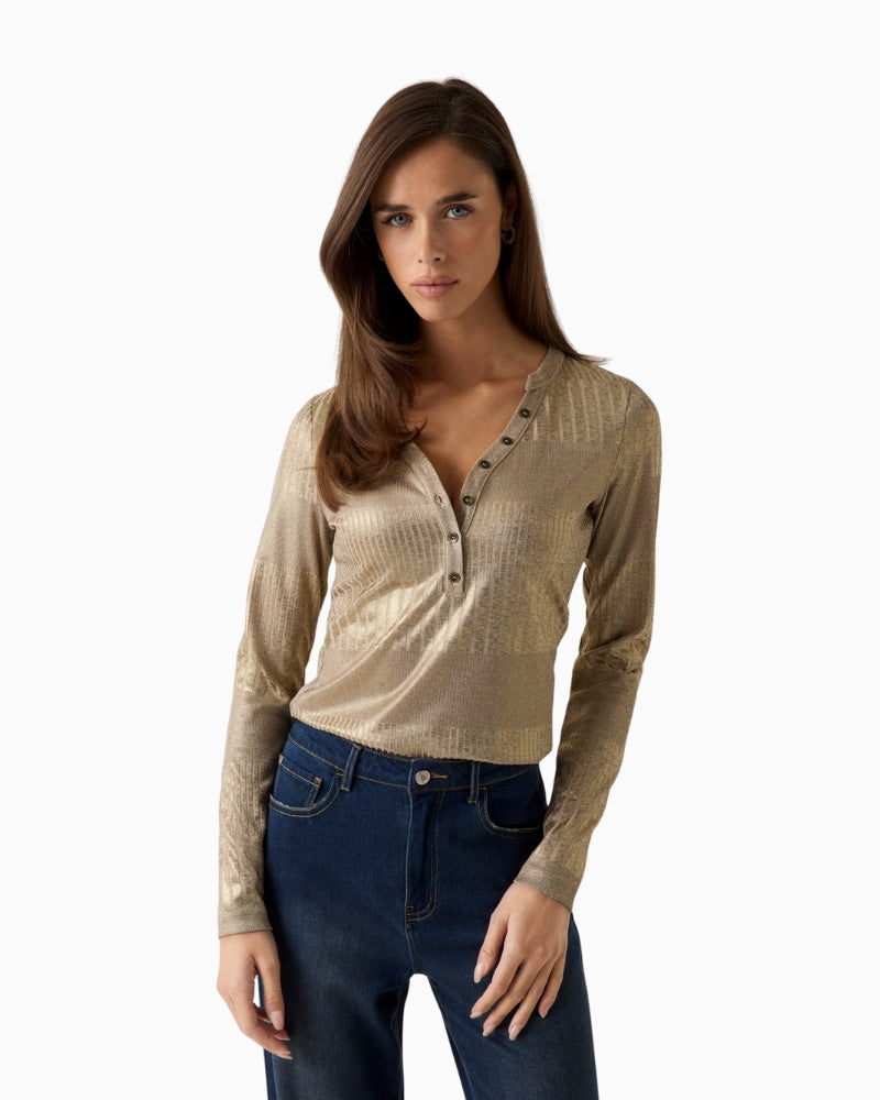 Guess metallic knit top gold front view woman wearing – Áines Boutique