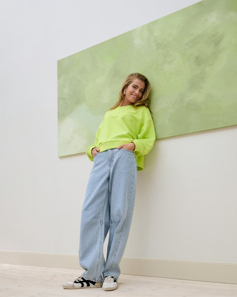 Kaffe KAminna Barrel Jeans in Light Denim side view