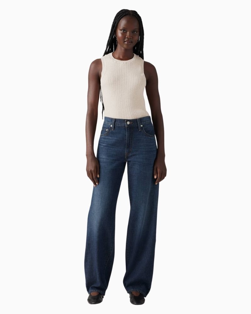 Front Levi’s Baggy Dad jeans in light blue linen denim with mid-rise waist and roomy straight leg