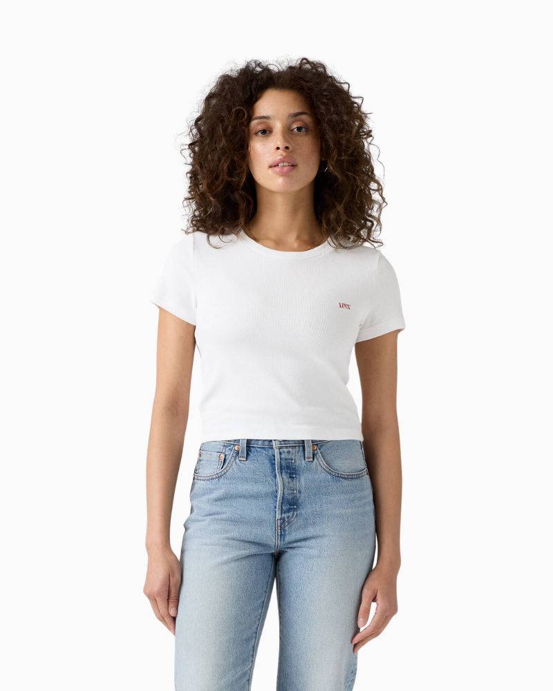 Levi’s Essential Sporty Tee with ribbed texture, slim fit, and embroidered logo