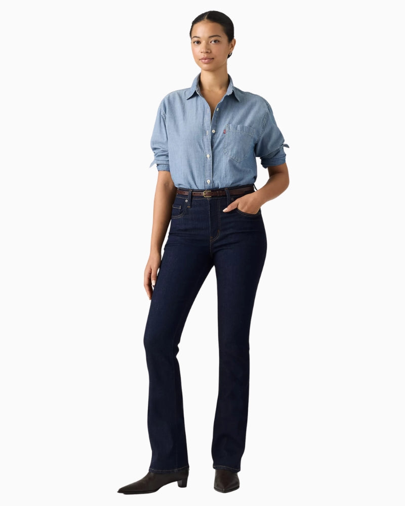 Levi's 725 High Rise Bootcut Jeans in Dark Denim bootcut leg detail