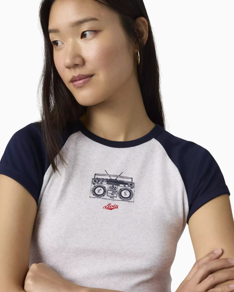 Levi's Graphic Riley Raglan Tee white navy raglan sleeve detail