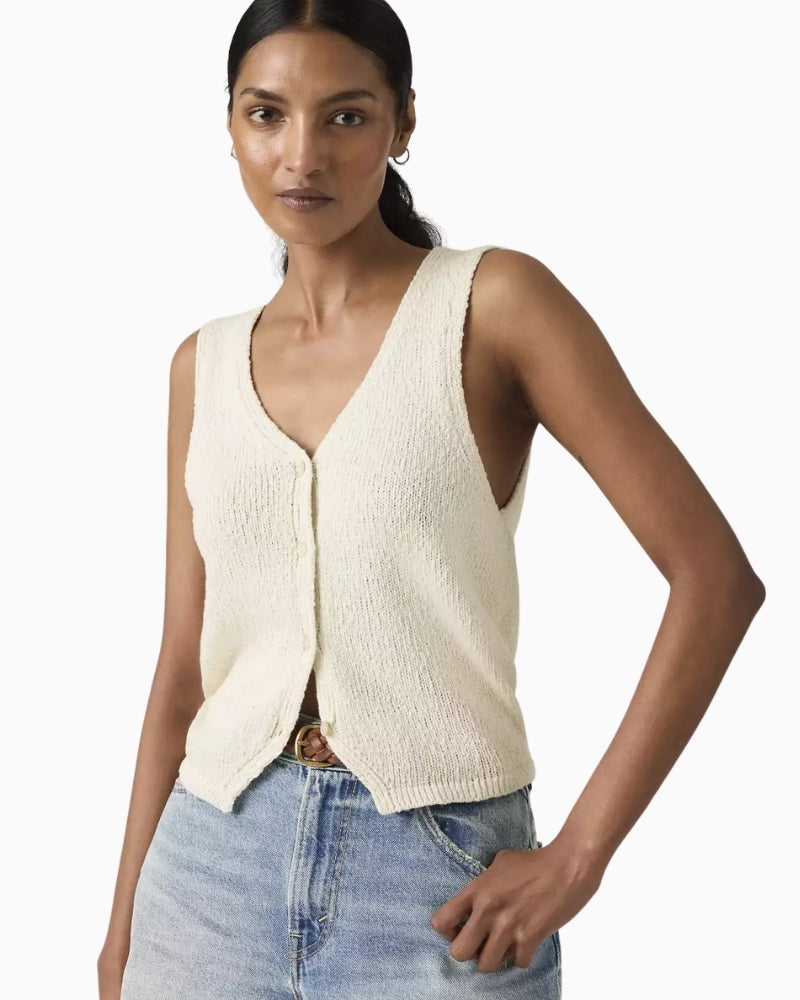 Levi's Helen Mini Boucle Vest Tofu White front view