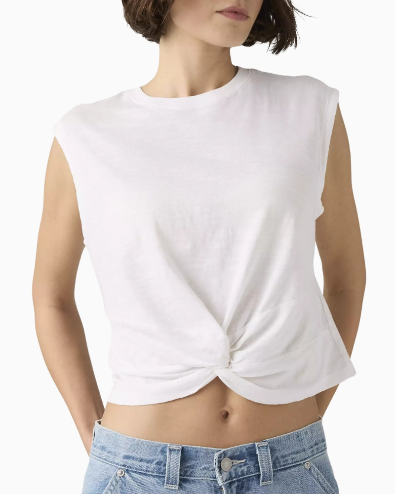 Levi's Jemma Knot Tee white short sleeve detail