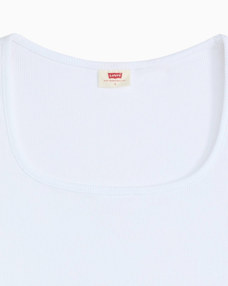 Levi’s Essential Square Neck Tee signature red tab detail – Áines Boutique