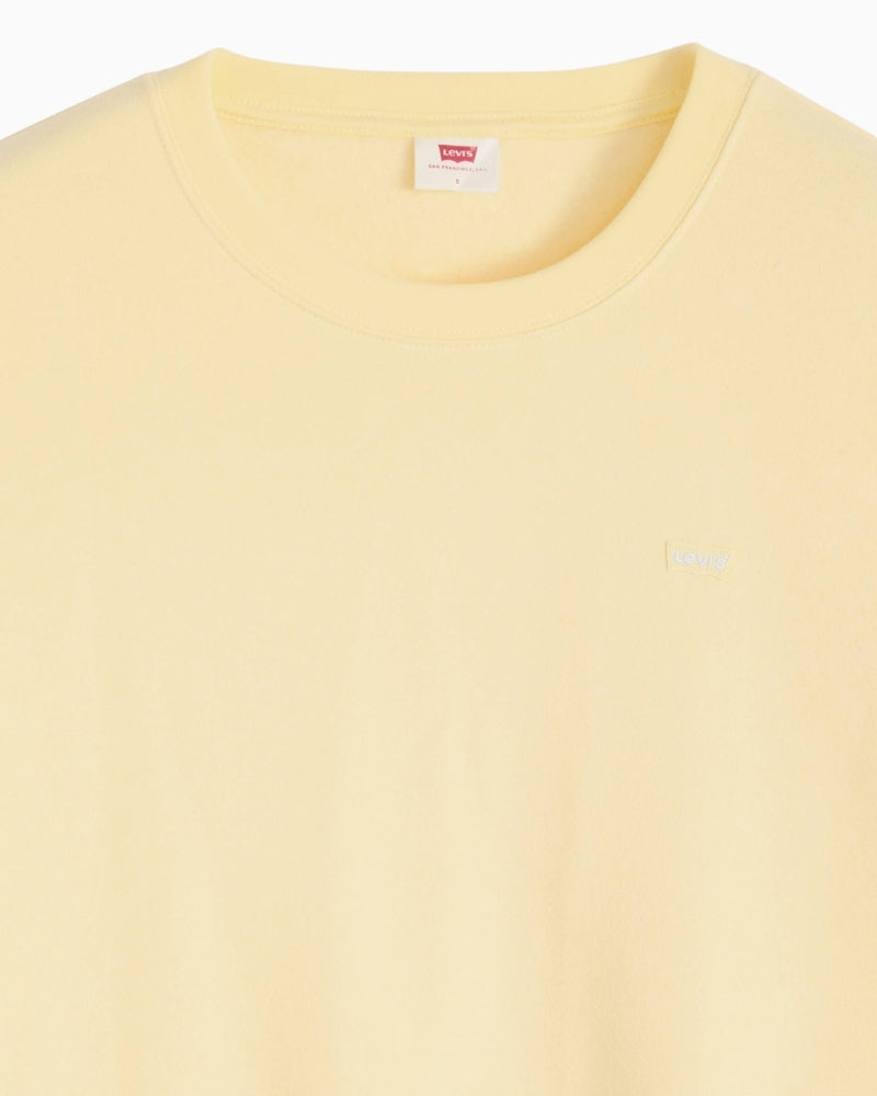 Levi’s Everyday Sweatshirt crew neckline detail – Áines Boutique