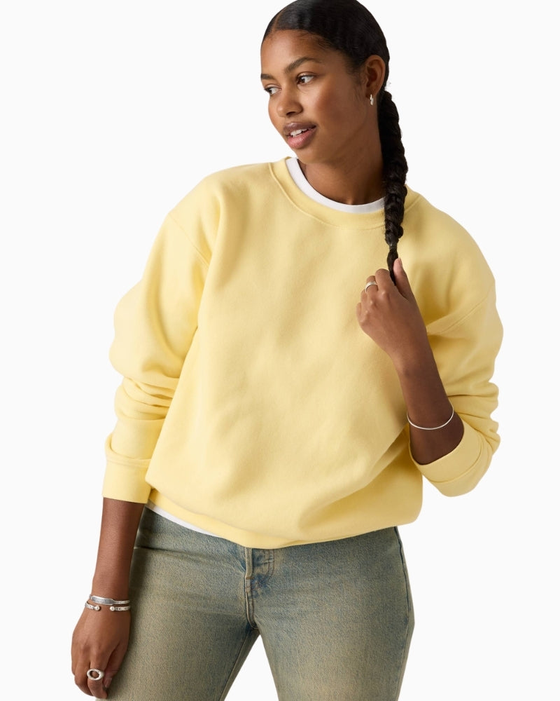 Levi’s Everyday Sweatshirt brushed fleece fabric close-up – Áines Boutique