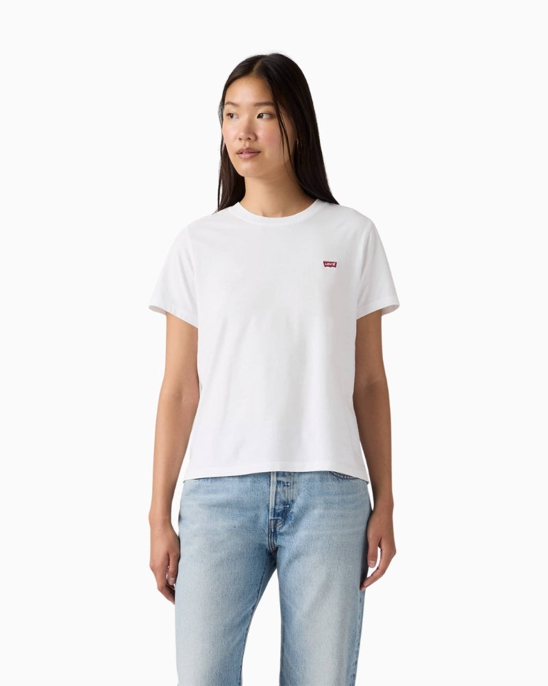 Levi’s Favorite Cotton Tee woman wearing top front view – Áines Boutique