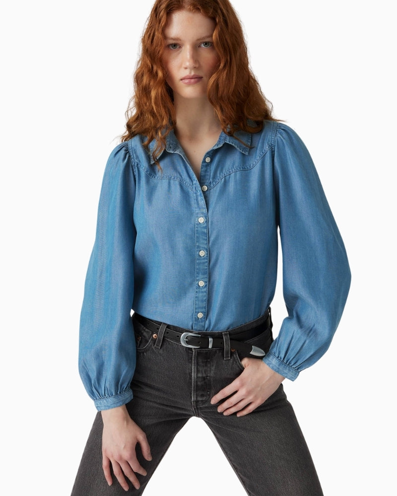 Levi’s Journey Western Shirt with pointed collar and yoke detail
