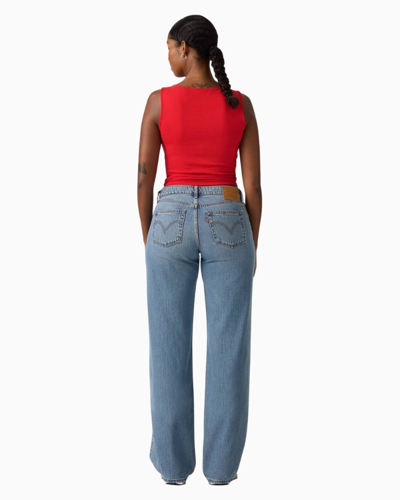 Levi’s Low Loose Jeans woman wearing jeans back view – Áines Boutique