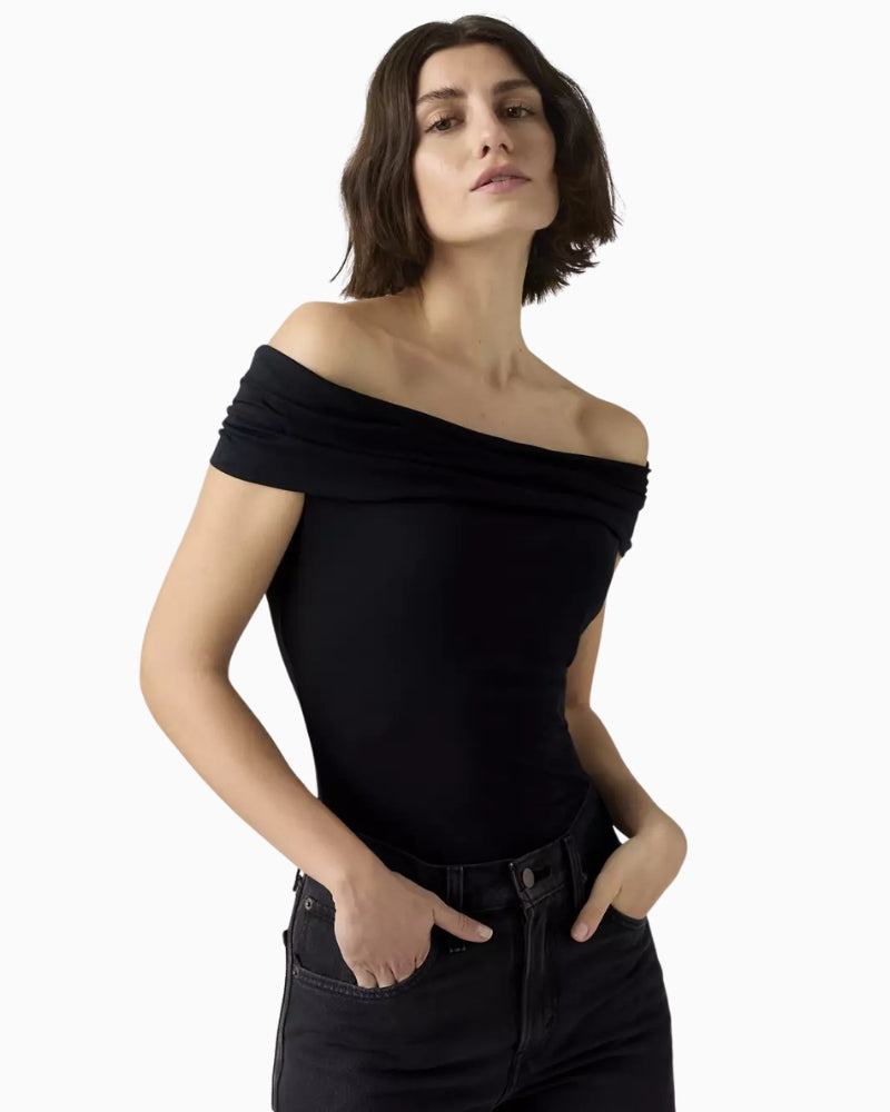 Levis Tori twisted knit top black fitted silhouette