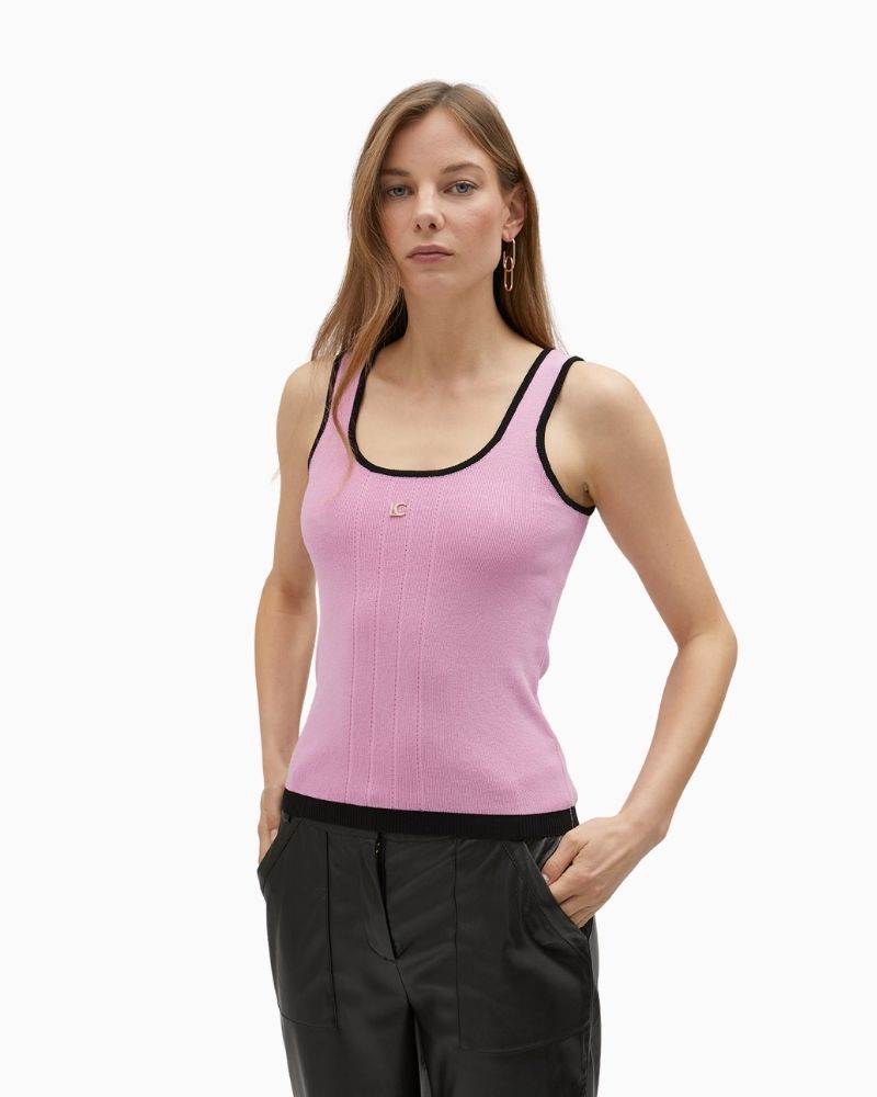 Lola Casademunt - Vest Top