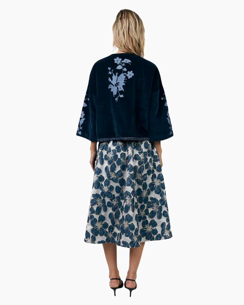 Lollys Laundry Amby velvet jacket blue back embroidery view – Áines Boutique