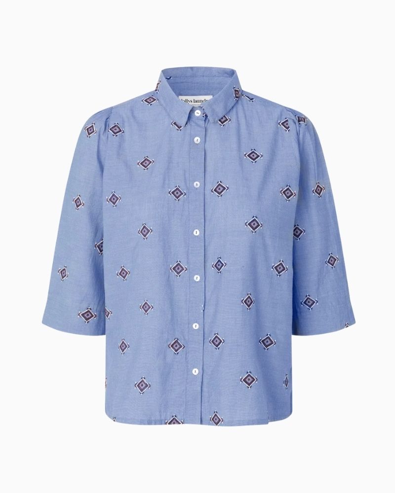 Lollys Laundry Bono shirt in light blue with contrast embroidery and classic collar