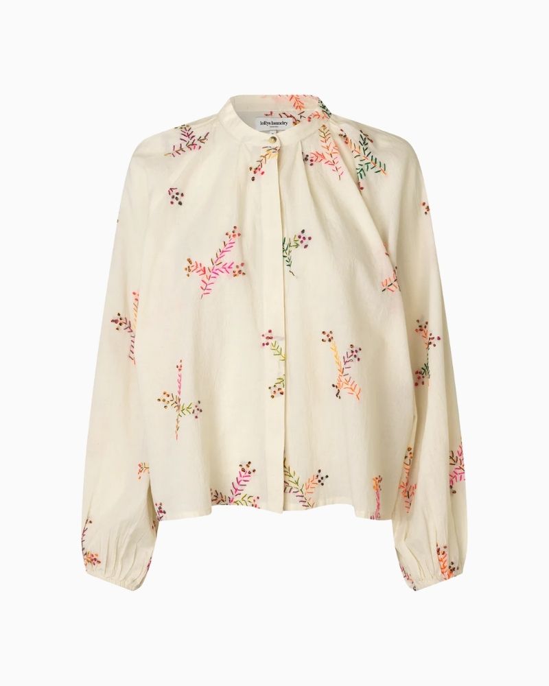 Lollys Laundry Hailey shirt in cream with warm-toned embroidery and stand-up collar