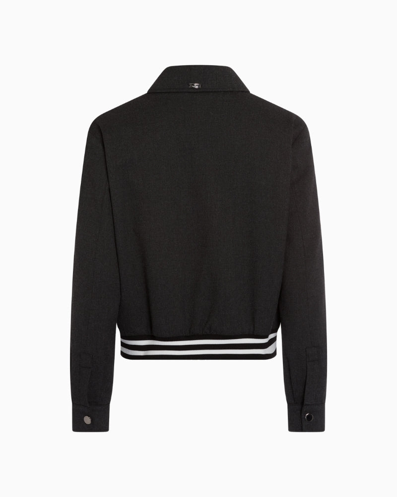 Structured black jacket with shirt collar and soft stretch fabric