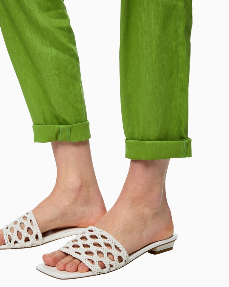 Marc Cain RHODOS Lightweight Pull-On Trousers green bottom detail