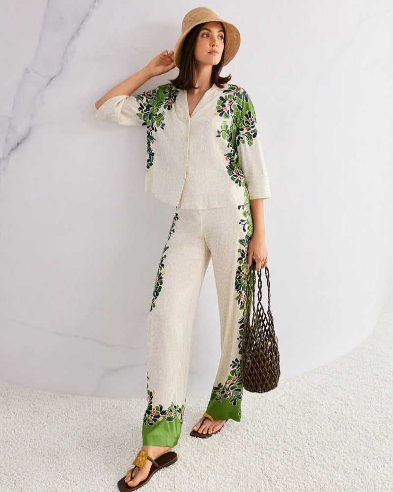 Marc Cain WARRI flowing trousers ecru paired with top