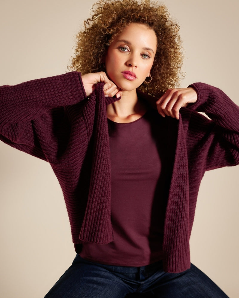 Open-front cardigan with rolled hem and soft wool blend