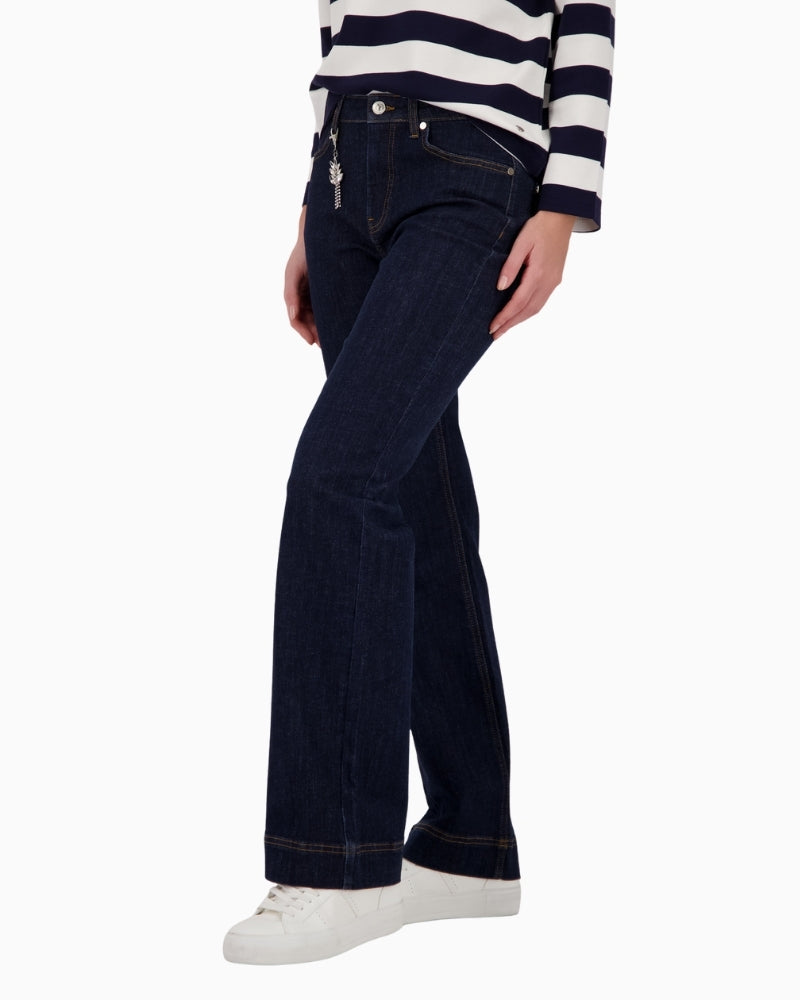 Monari straight-leg jeans with charms dark blue side view with straight leg shape – Áines Boutique