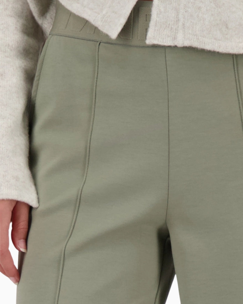 Monari pants with lettering band waistband detail close-up – Áines Boutique