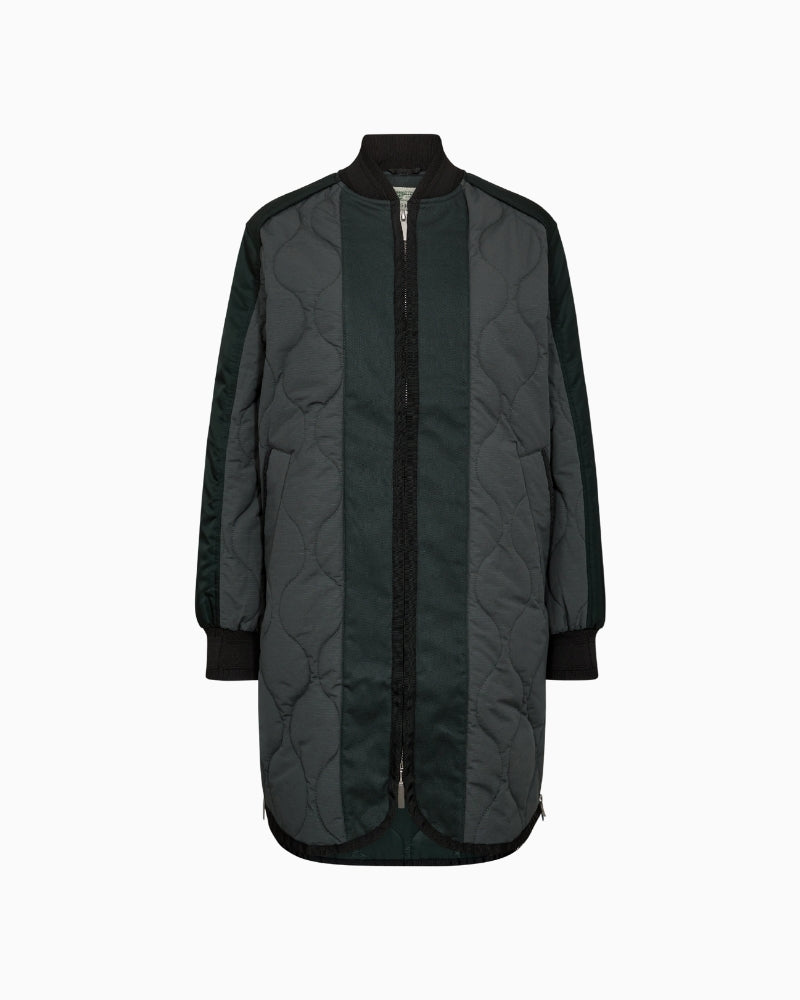 Mos Mosh quilted jacket with round neckline, long sleeves, and front zip fastening