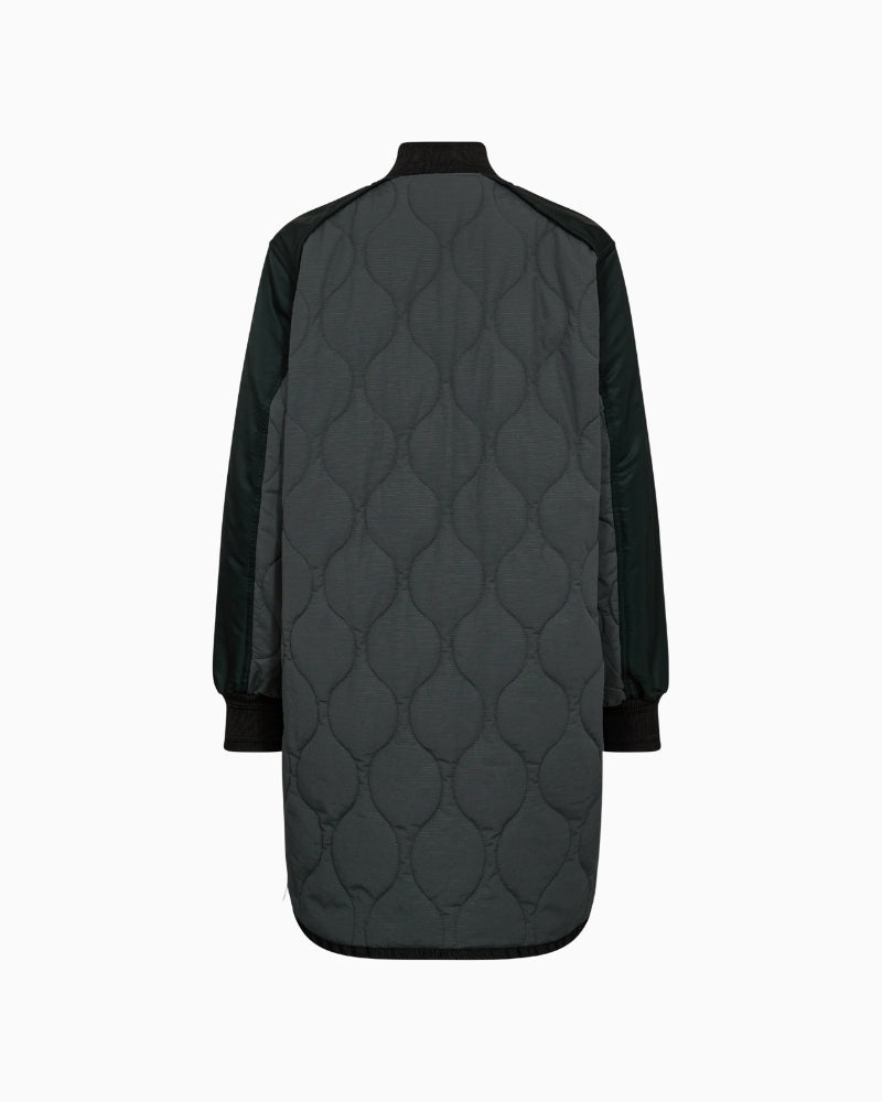 back profile of lightweight Mos Mosh jacket showing slim fit and quilted design