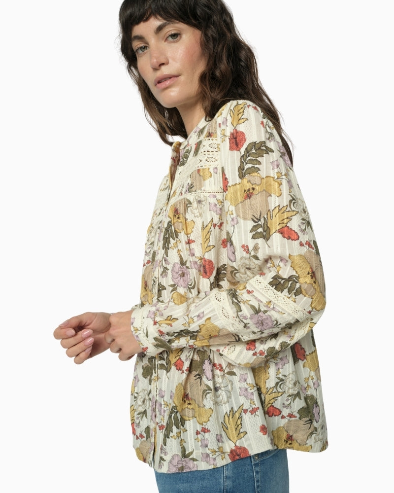 Mos Mosh Bell Flowwa Shirt ecru side view on model