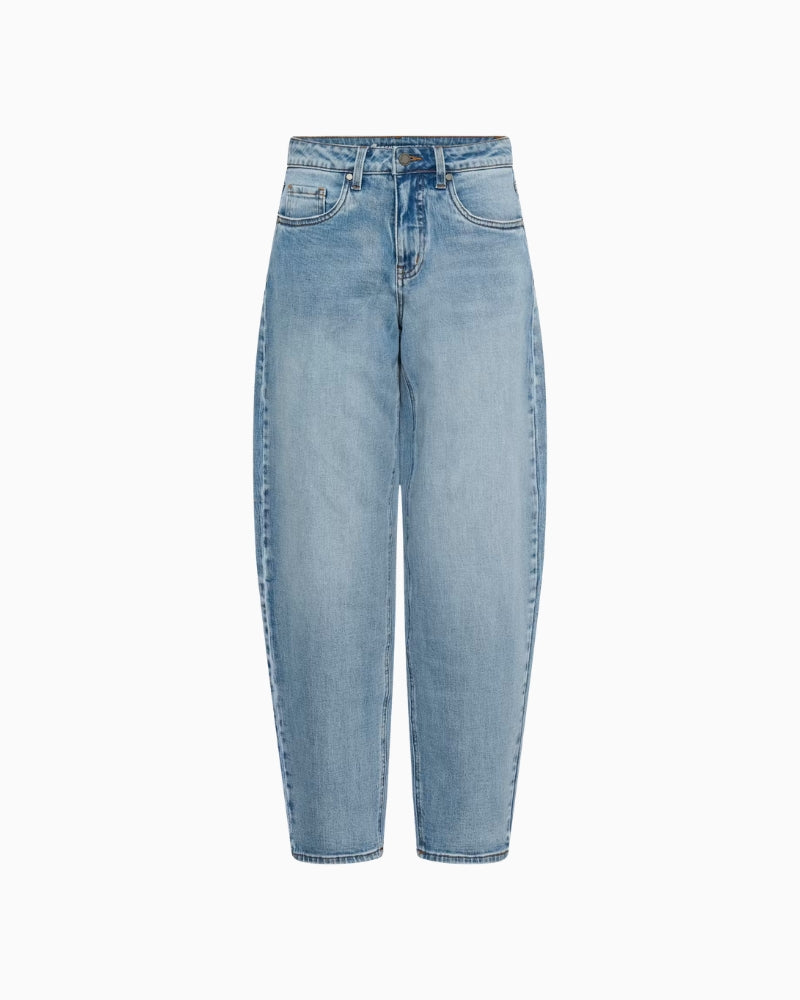 My Essential Wardrobe Baloo Barrel Jeans in Light Denim barrel leg detail