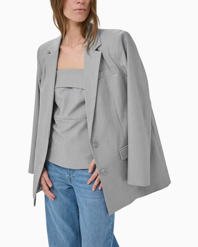 My Essential Wardrobe Hanna Corsage light grey fabric detail