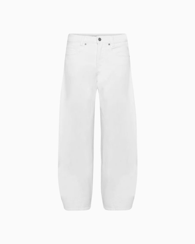 My Essential Wardrobe Hottie barrel jeans white front view