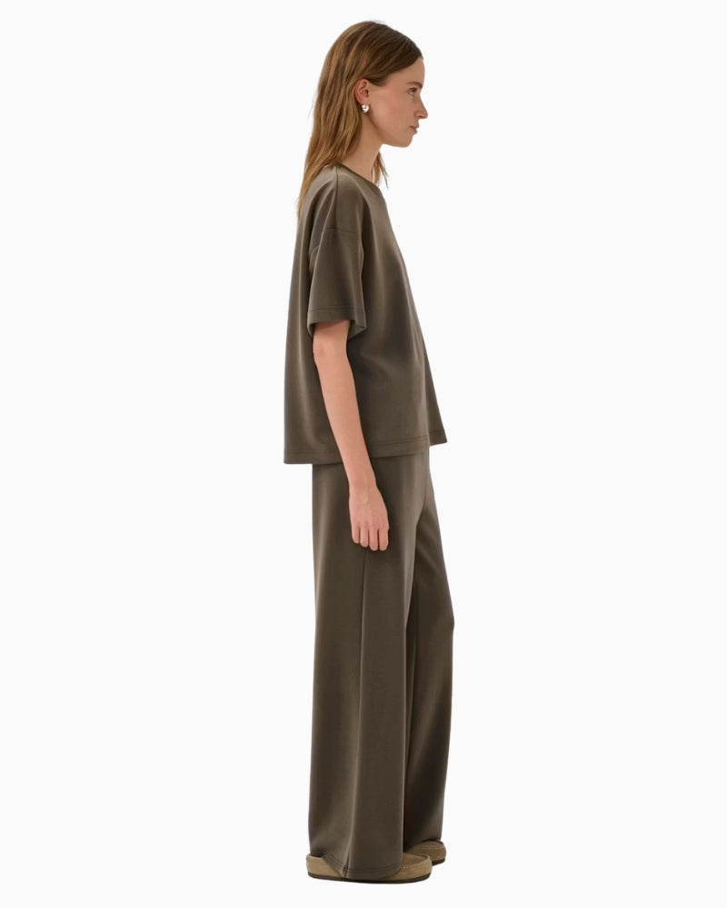 My Essential Wardrobe olive trousers side view elastic waist